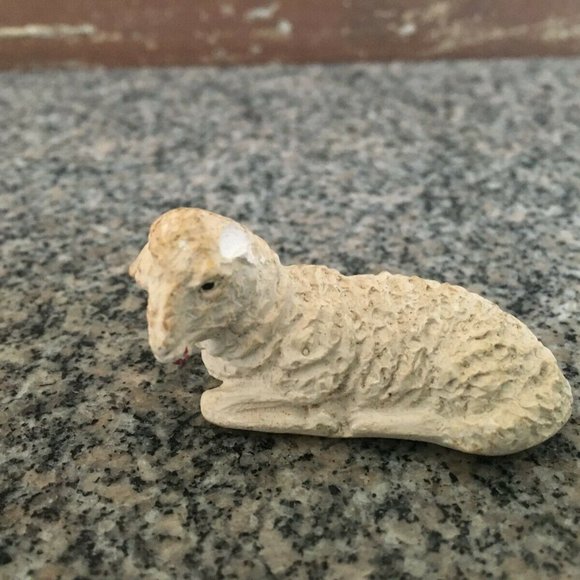 Vintage Mid-Century Chalk Chalk Ware Shepherd & Three Sheep - Picture 7 of 7